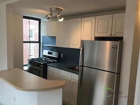 Rented by Bapple | media 10