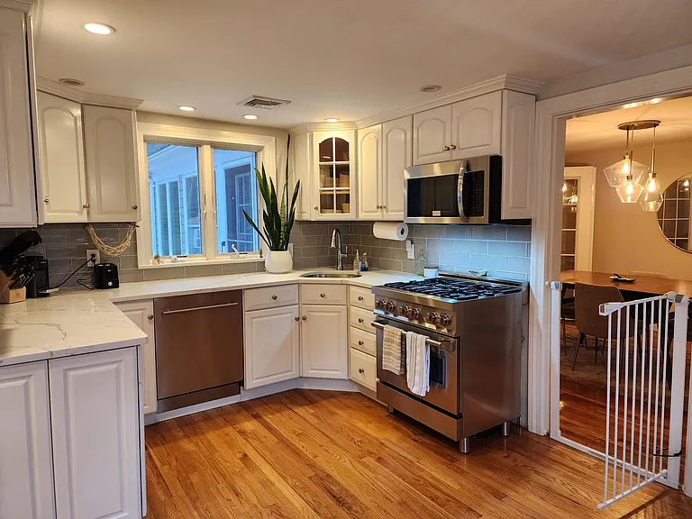 474 Tremont St — Photo 3