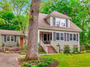 20 Rock View Rd, Milton, MA 02186