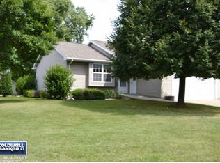 52 Spencer Village Ct, Appleton, WI 54914