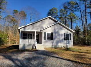 168 Wildwood Rd, Colonial Beach, VA 22443