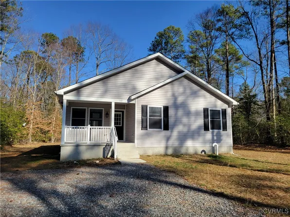168 Wildwood Rd, Colonial Beach, VA 22443