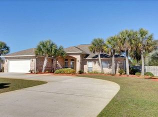 6852 Water St, Navarre, FL 32566