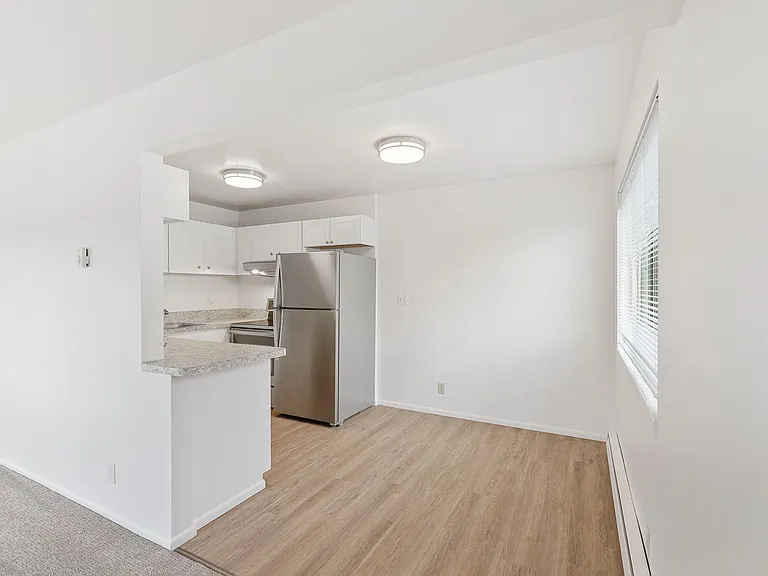 5502 29th Ave NE — Photo 19