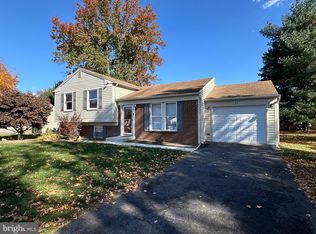 127 Tanglewood Ln, Lancaster, PA 17601