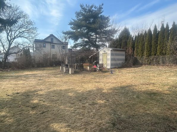 220 Curtis St, New Britain, CT 06053