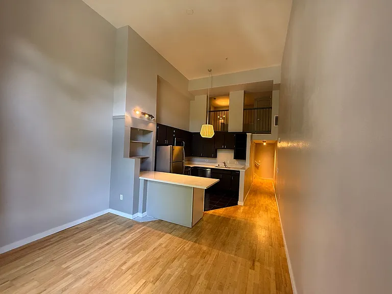 95 McCoppin St #210 — Photo 4