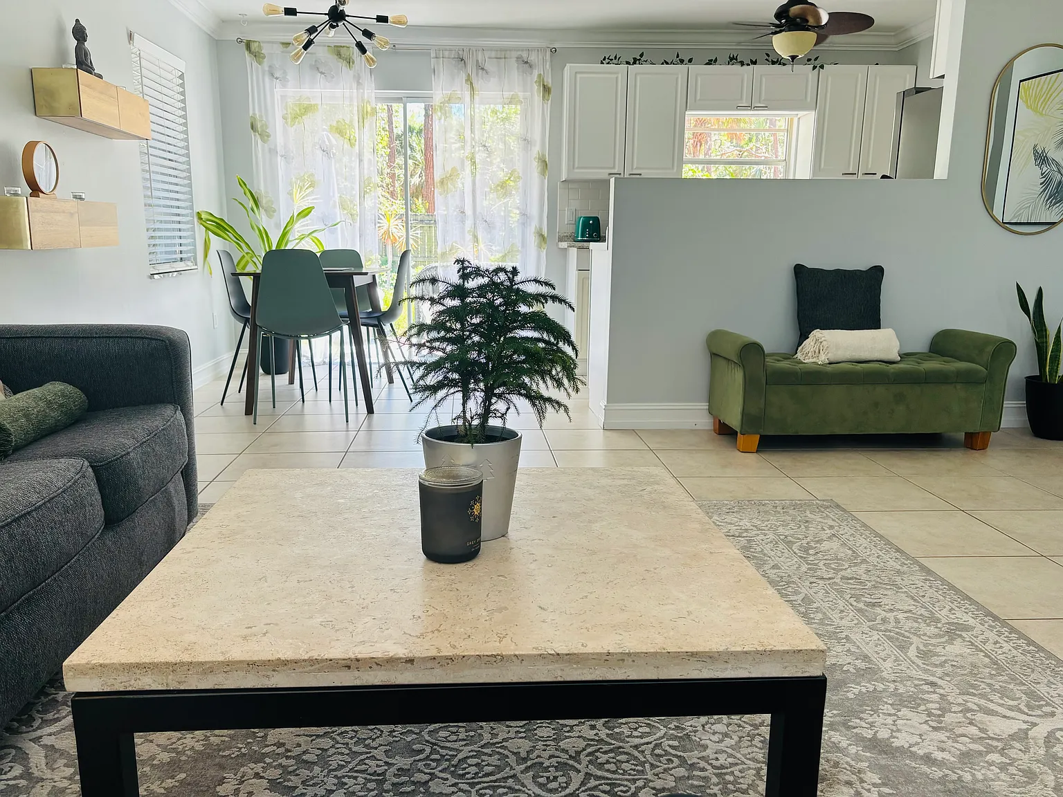 3 bed, 1100 sqft, $3,000 — Photo 3