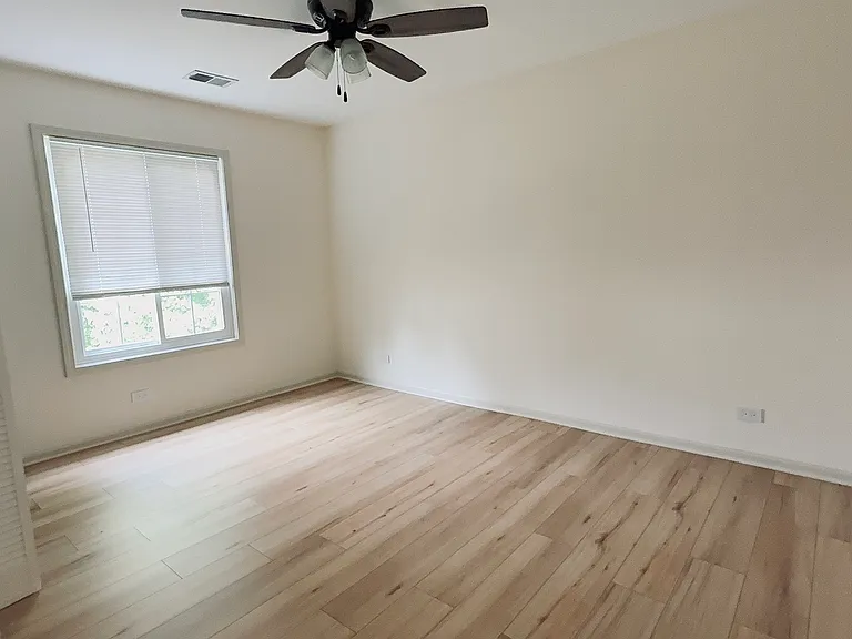 1316 E Evergreen Dr #8 — Photo 7