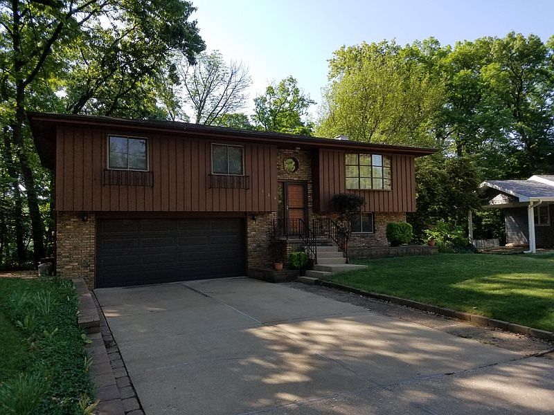 1st image of 304 Rainbow Dr