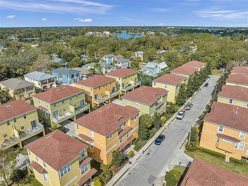 445 Bayou Village Dr