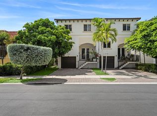 3506 NE 166th St #4, North Miami Beach, FL 33160