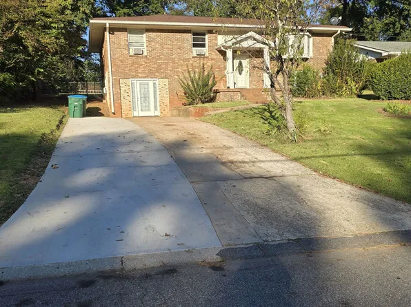 4197 English Oak Dr, Atlanta, GA 30340