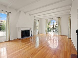 1136 Hi Point St, Los Angeles, CA 90035