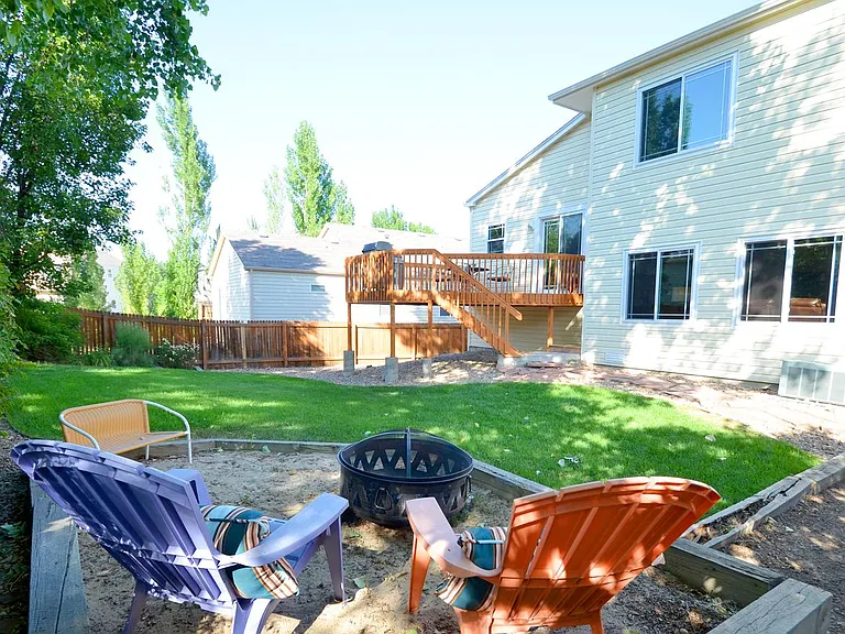 1443 Wildrose Dr — Photo 23