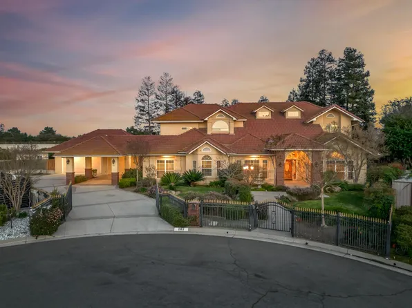 203 W Bluff Ave, Fresno, CA 93711