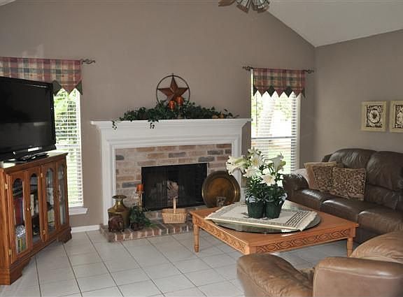 2nd image of 4623 Kilmarnoch Way
