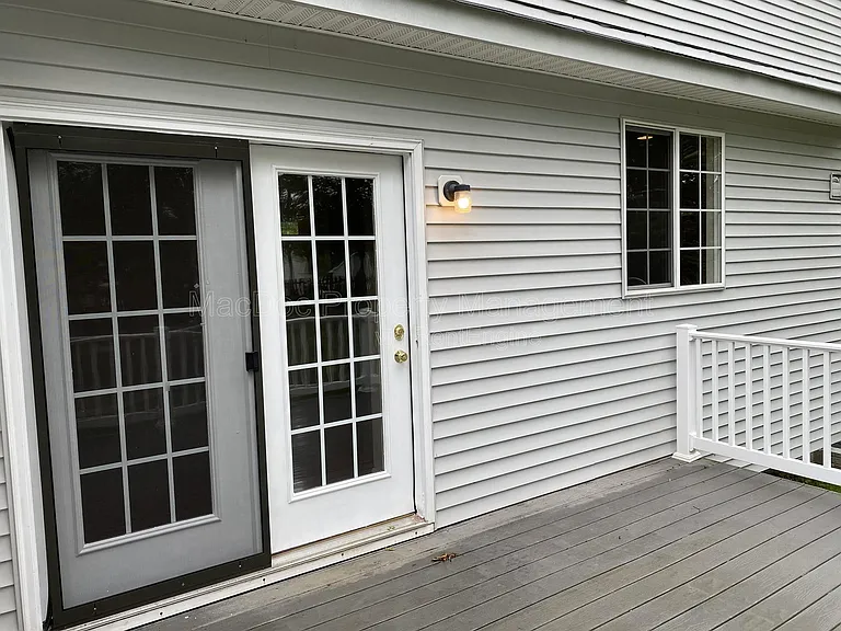 121 Riggs Rd — Photo 69