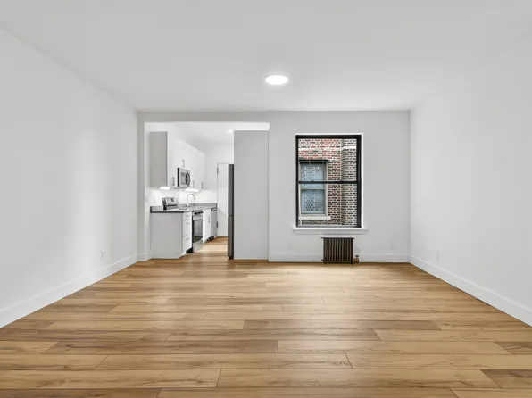 920 Riverside Drive image 1 of 23