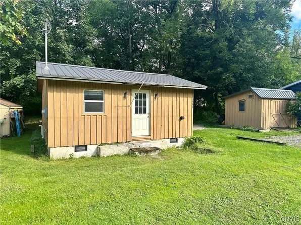 3561 J C Ave, Marietta, NY 13110