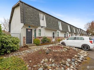 712 10th St NE APT A, Auburn, WA