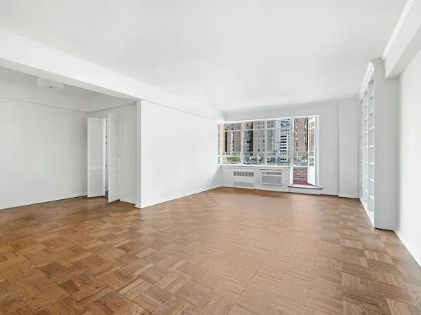 20 East 74th Street image 9 of 21