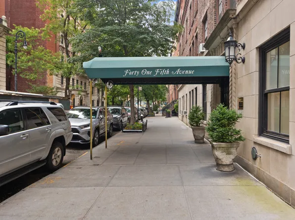 41 5th Avenue image 13 of 16