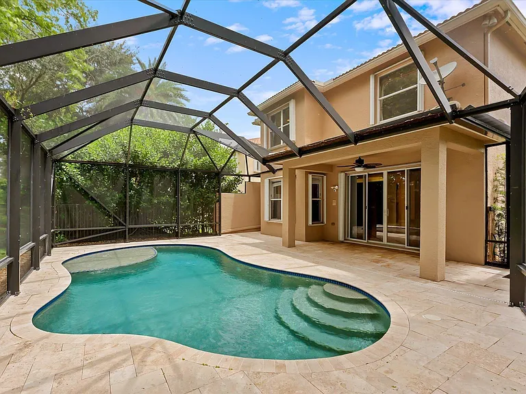 8882 Hidden Acres Dr — Photo 12