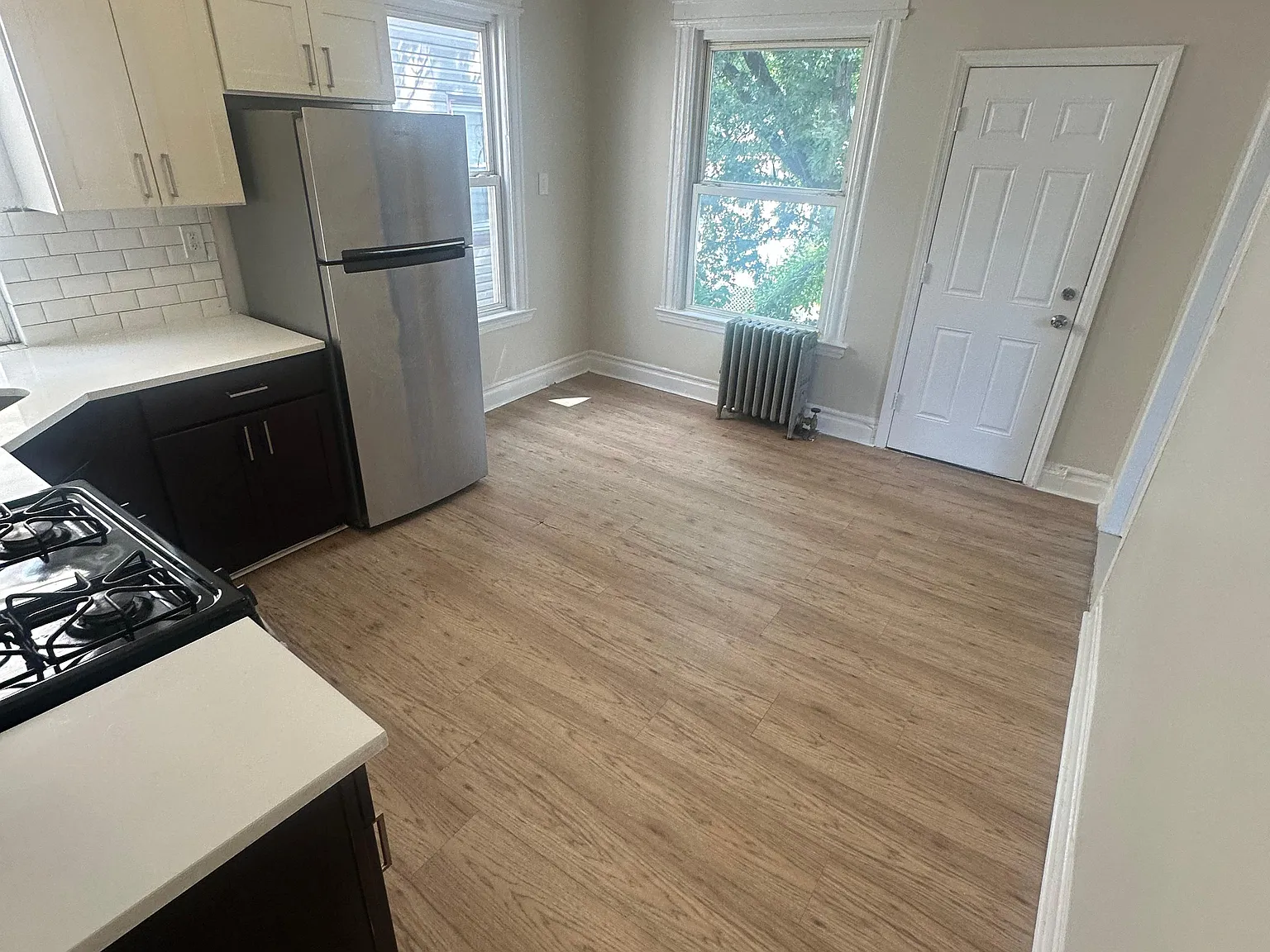 5 bed, $3,250 — Photo 3