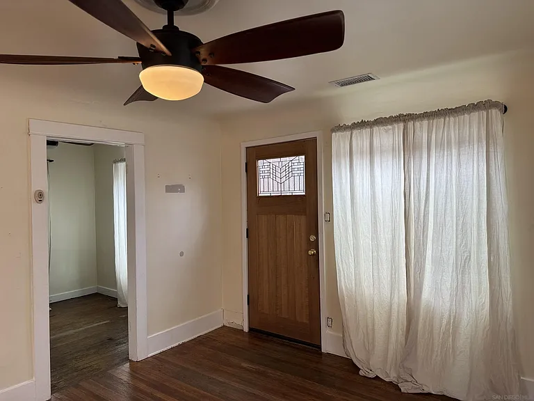3669 Swift Ave — Photo 7