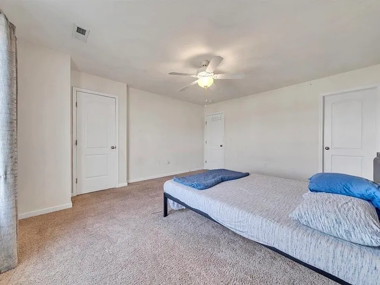 6810 Village Green Dr — Photo 19