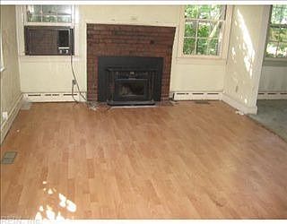 3rd image of 3632 Riverside Dr