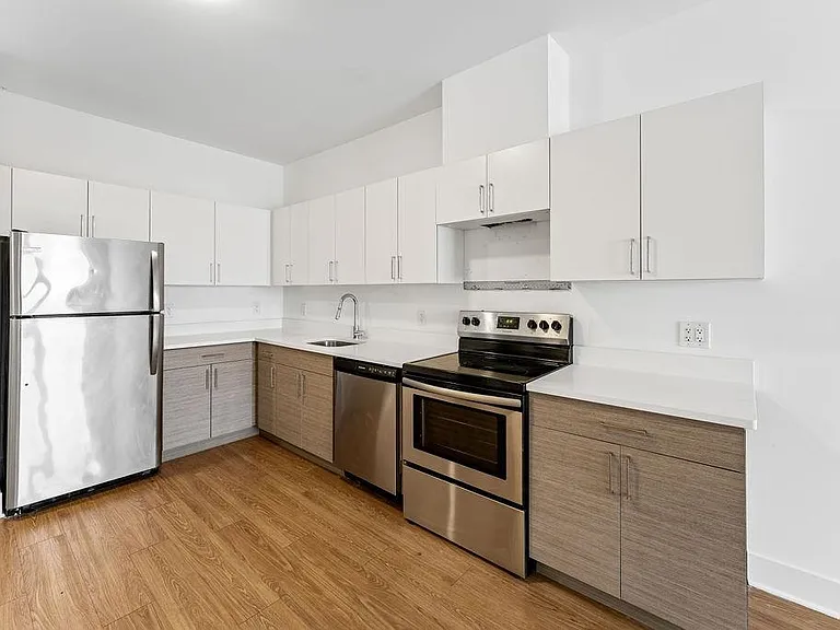 429 Bergen Ave #407 — Photo 3
