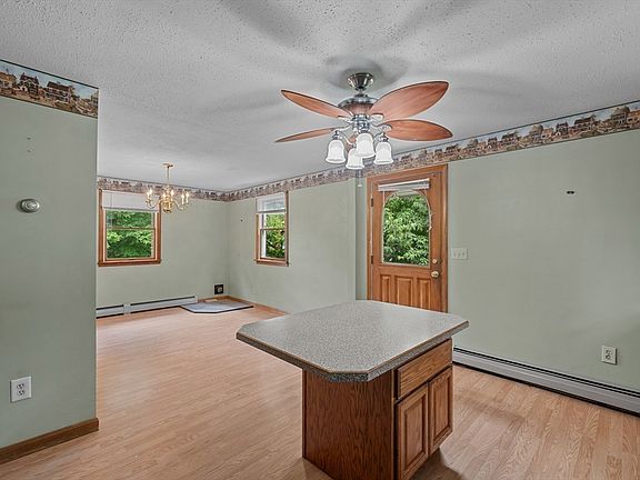 5th image of 22 Smithville Rd