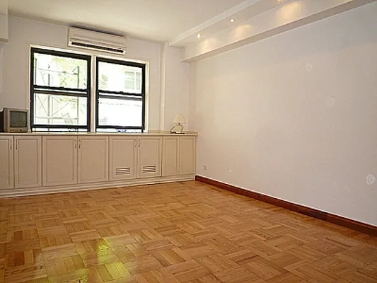 Rented by Citi Habitats | media 13