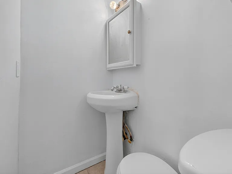 49 S Hamilton St #2 — Photo 28