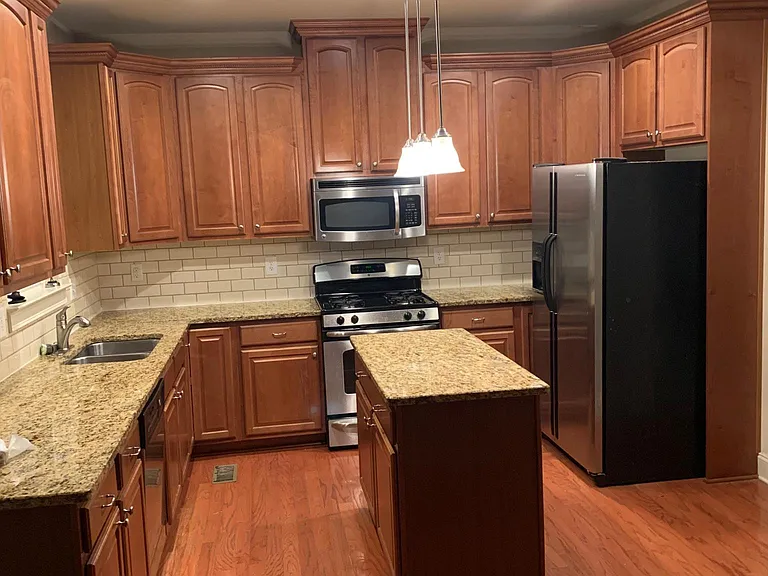 1531 Scenic Pines Dr — Photo 2