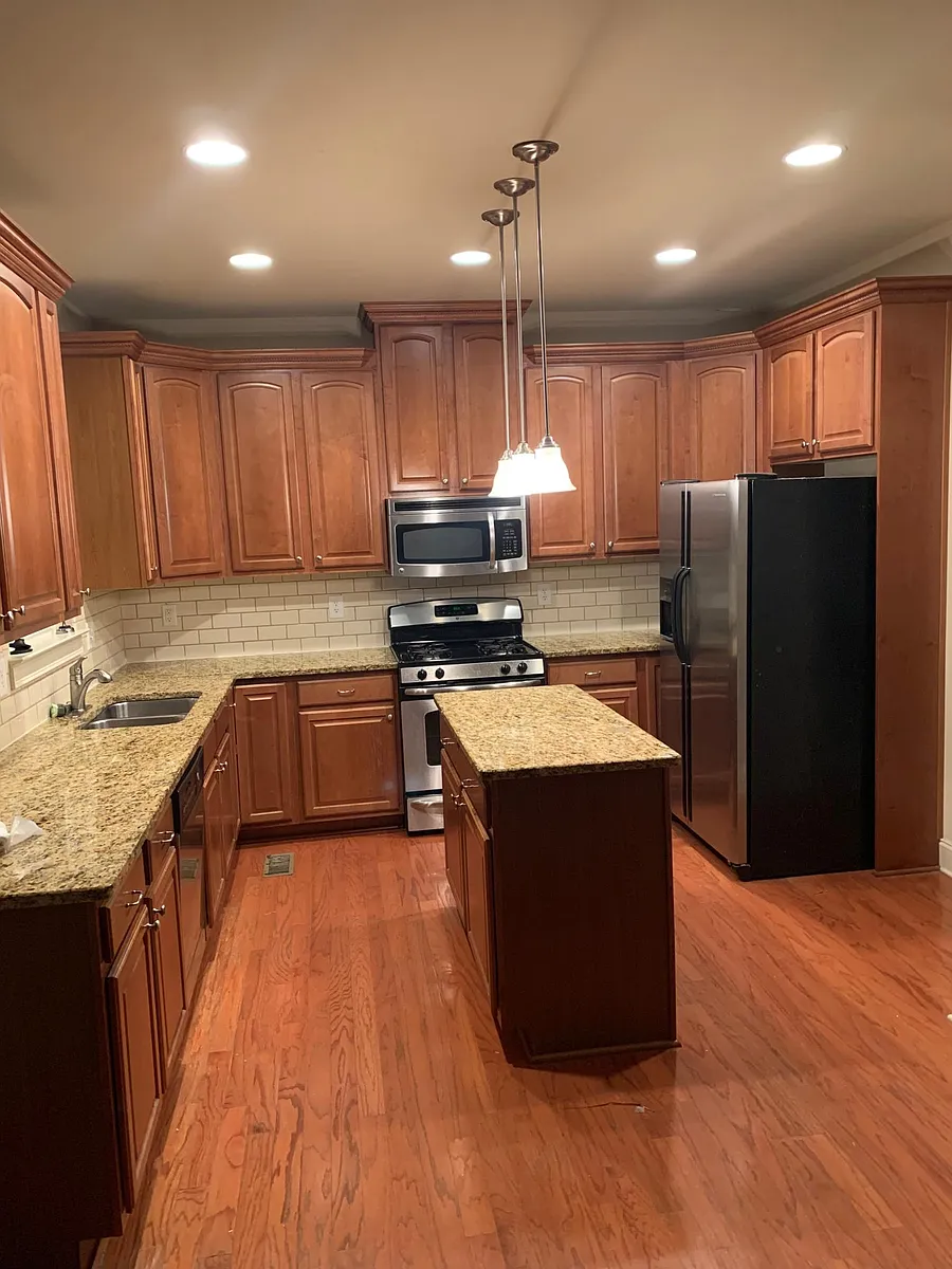 Building Photo - 1531 Scenic Pines Dr