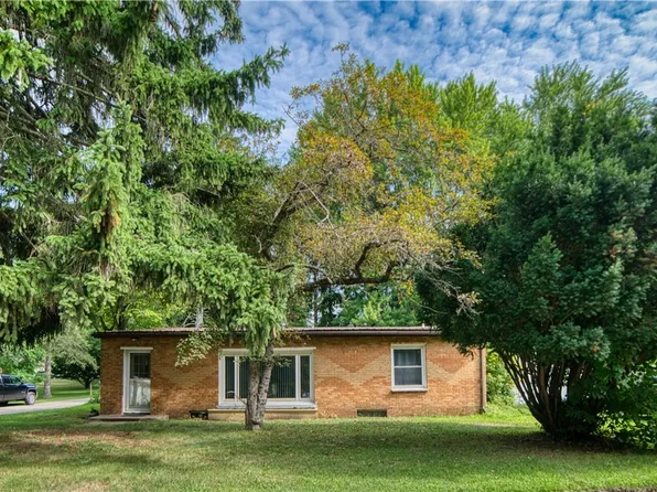 160 Welton Rd, Conneaut, OH 44030
