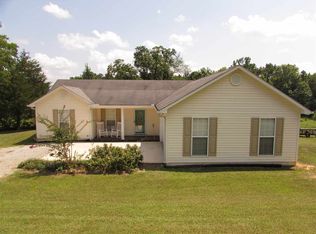 1367 Center Springs Rd, Somerville, AL 35670