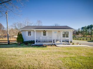 155 Ridgecrest Rd, Jonesborough, TN 37659
