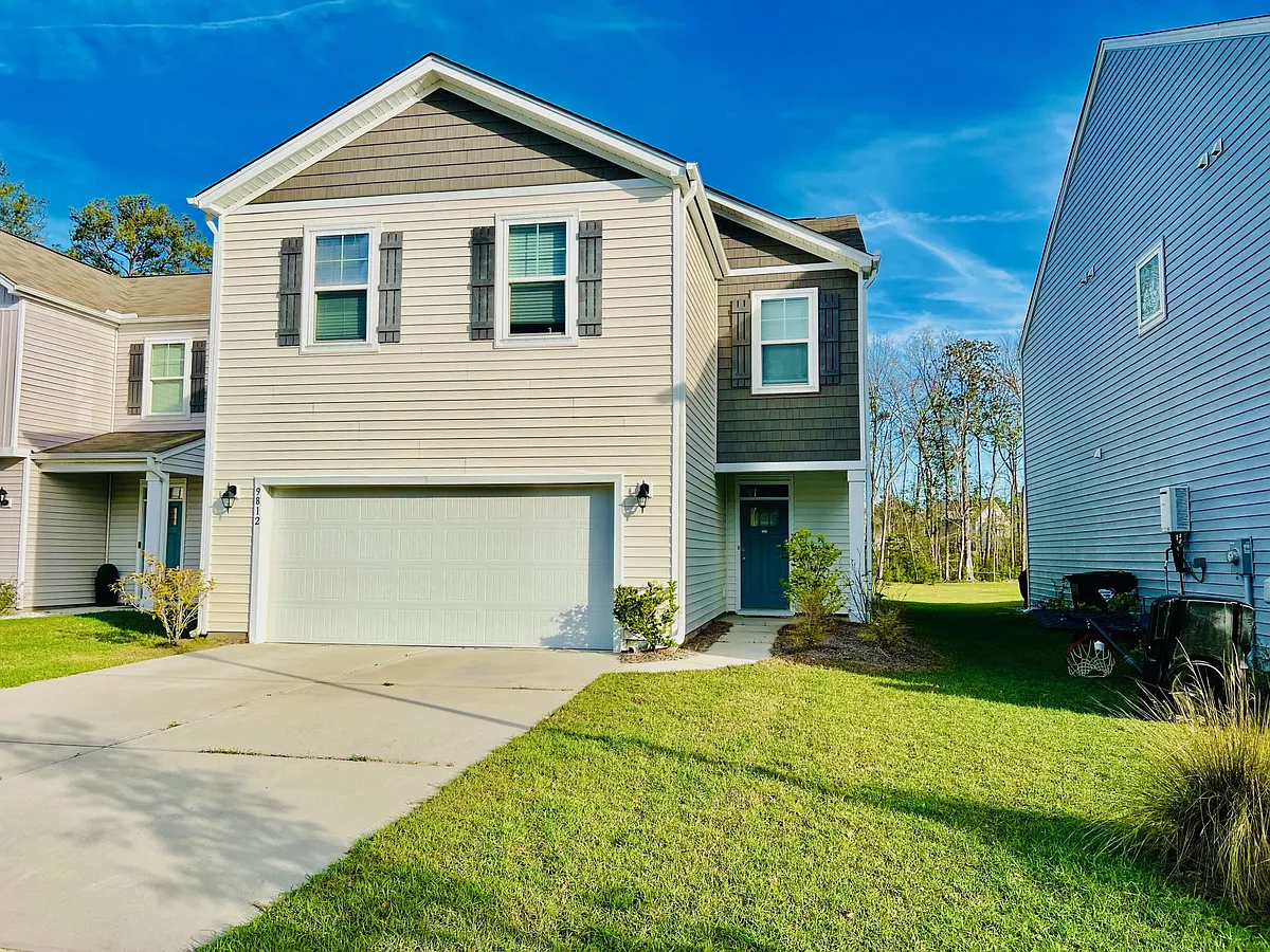 Building Photo - 9812 Sickle Dr