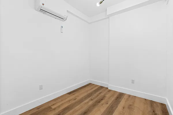 Rented by Living New York | media 73