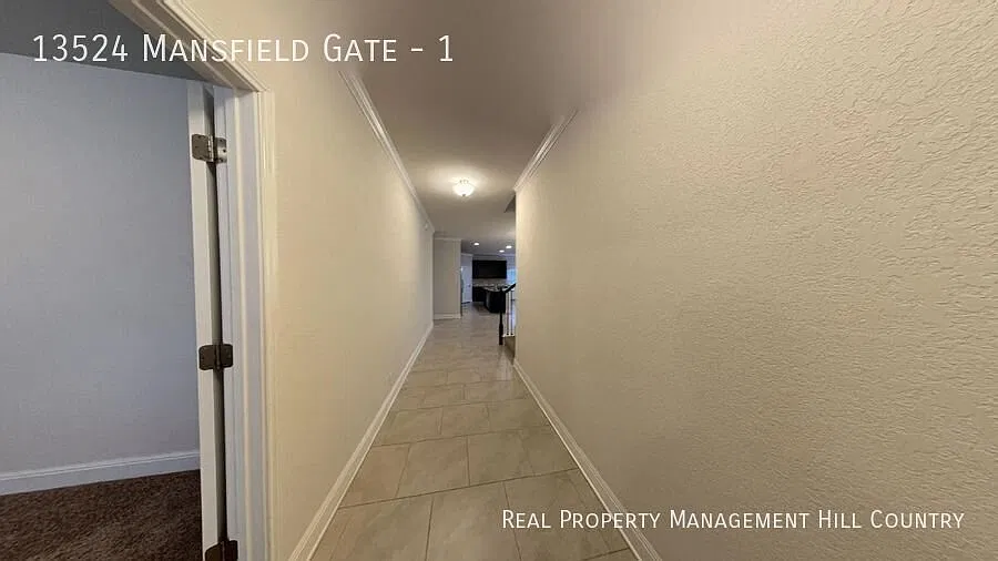 Valley Ranch | 6 Bed / 4 Bath with Office & Media Room — Photo 3