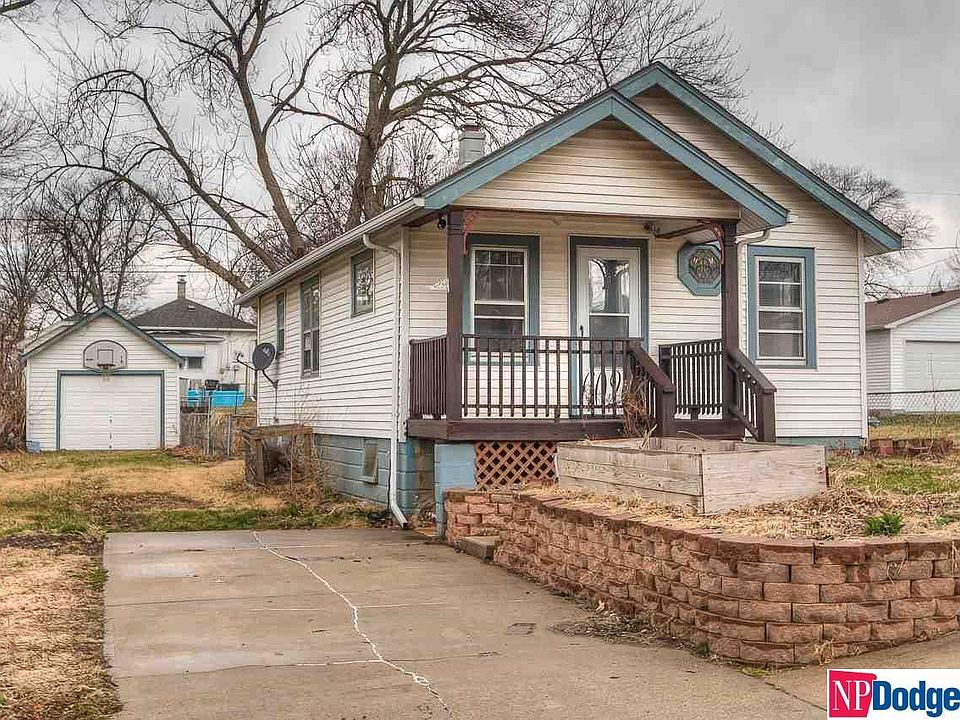 1st image of 6026 S 36th Ave