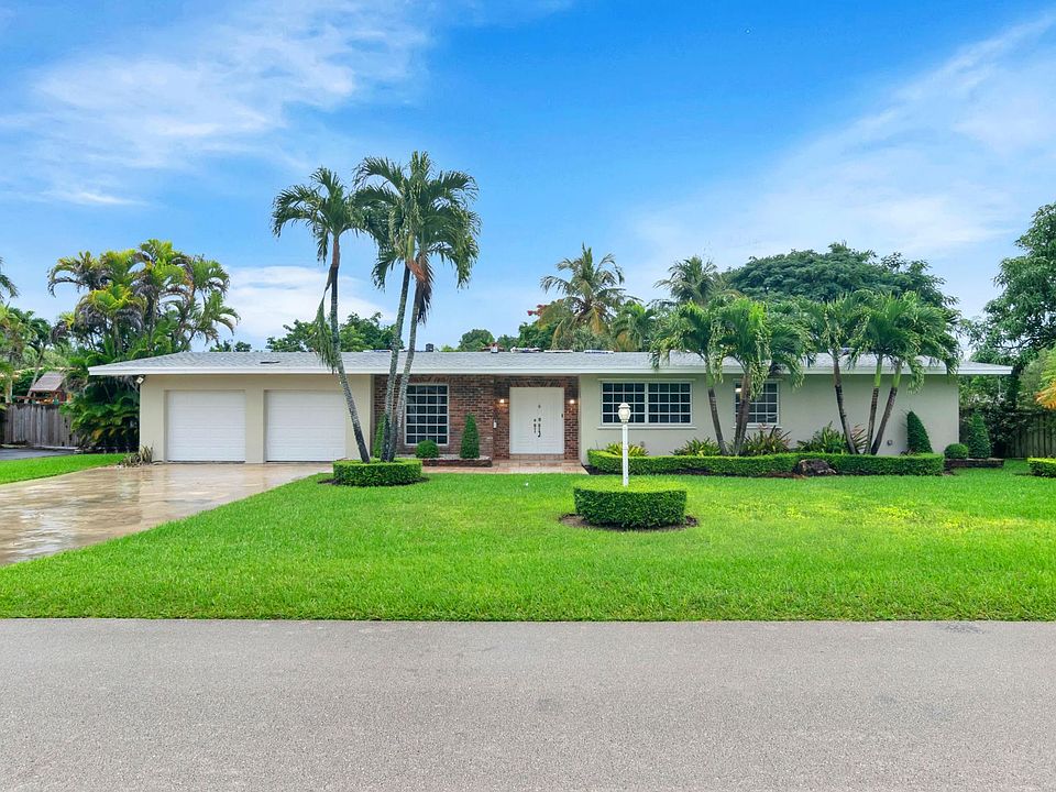 1st image of 15285 SW 84th Ave