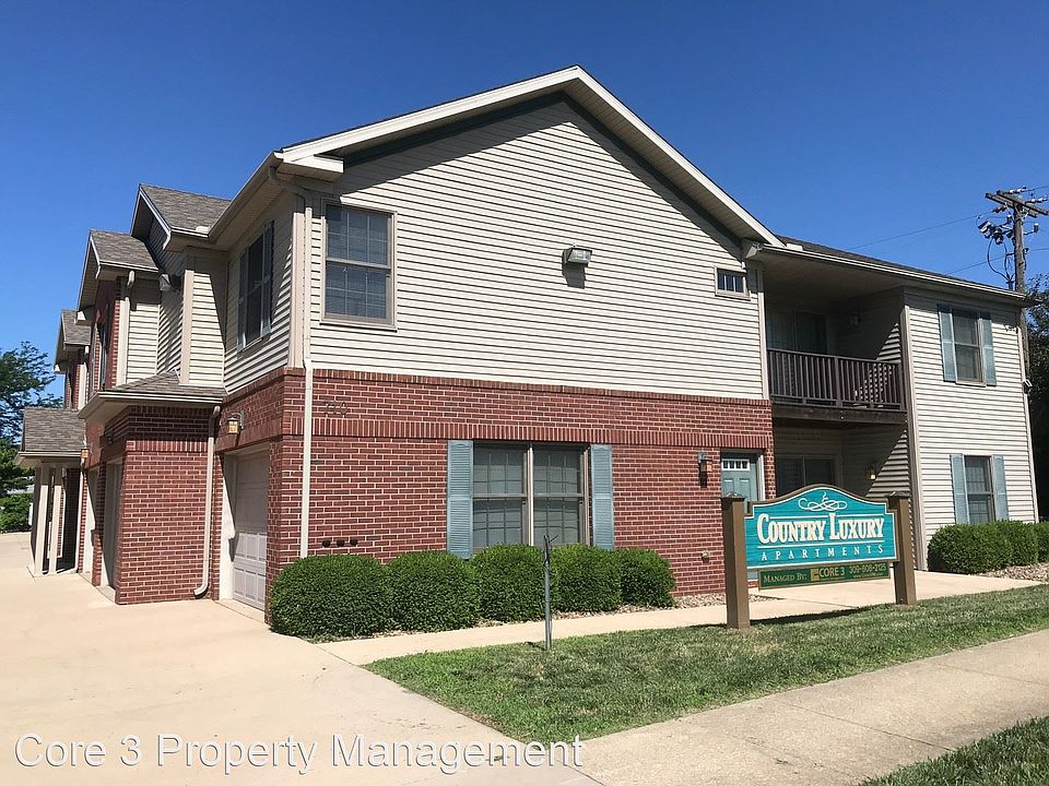 1st image of 710 Iaa Dr APT 206
