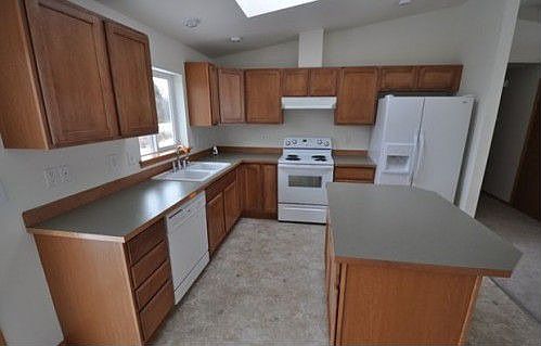 1st image of 5707 80th Ave NE