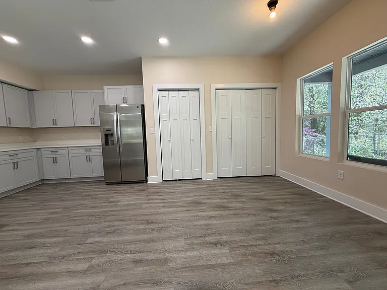 4409 NW 31st Ave — Photo 6