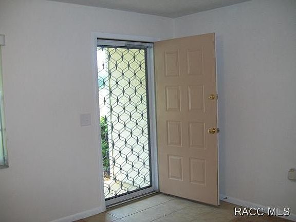 2nd image of 226 S Lincoln Ave
